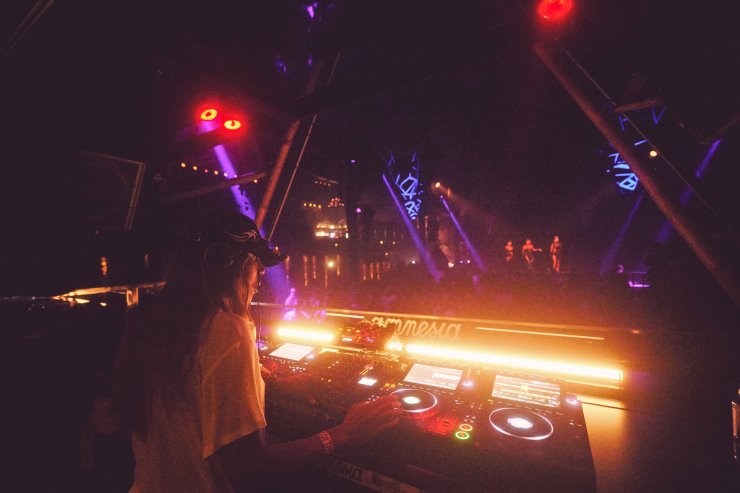 Los 5 mejores DJ sets para ver en Ibiza en octubre, según Lissy Lü