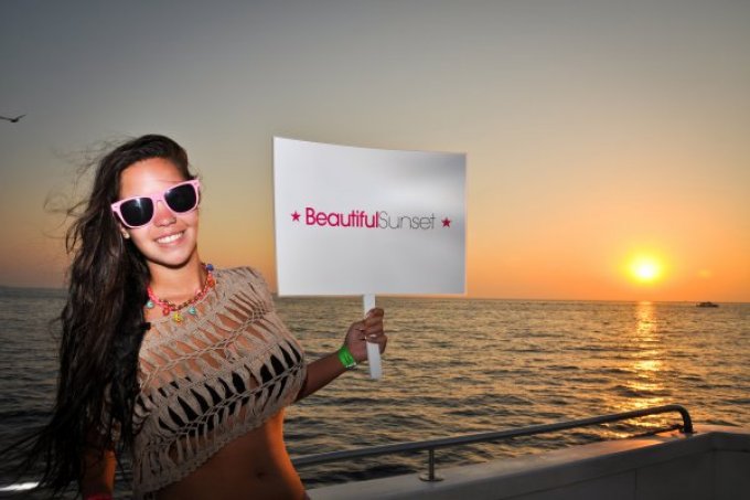 Beautiful people from static page